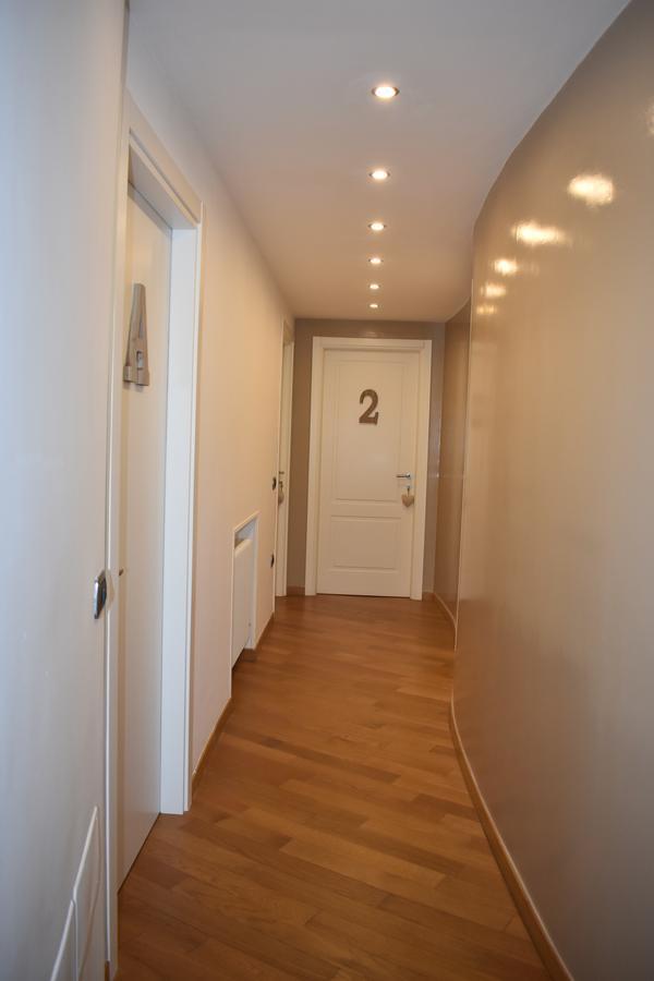 I Vicere B&B Deluxe เนเปิลส์ ภายนอก รูปภาพ