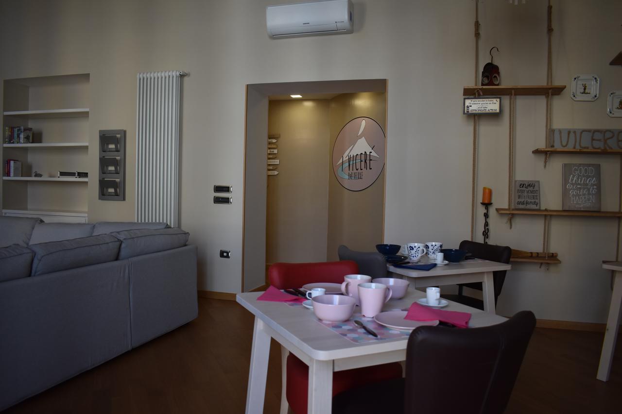 I Vicere B&B Deluxe เนเปิลส์ ภายนอก รูปภาพ