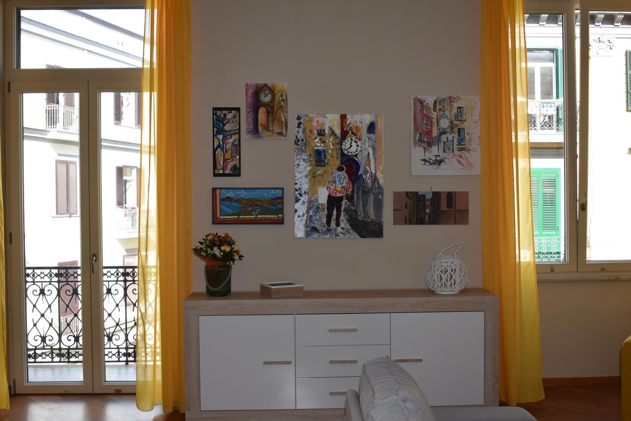 I Vicere B&B Deluxe เนเปิลส์ ภายนอก รูปภาพ
