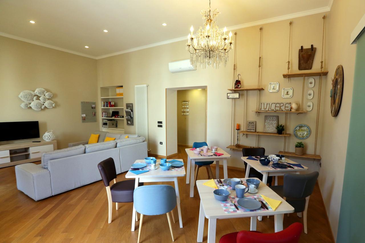 I Vicere B&B Deluxe เนเปิลส์ ภายนอก รูปภาพ