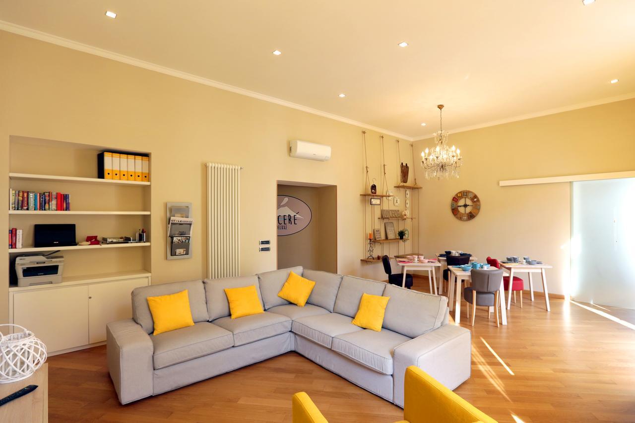 I Vicere B&B Deluxe เนเปิลส์ ภายนอก รูปภาพ