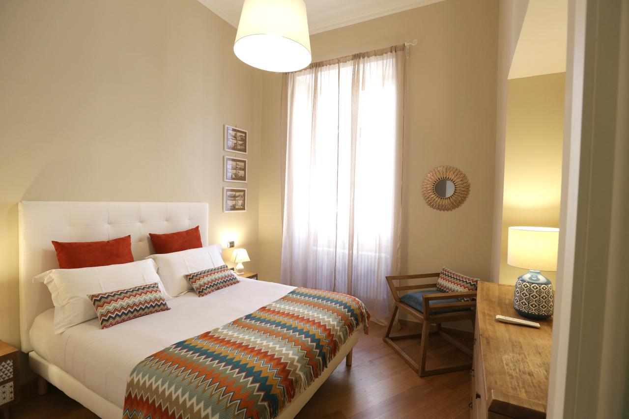 I Vicere B&B Deluxe เนเปิลส์ ภายนอก รูปภาพ
