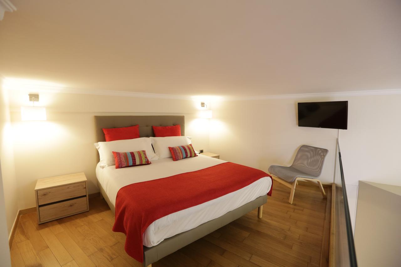 I Vicere B&B Deluxe เนเปิลส์ ภายนอก รูปภาพ