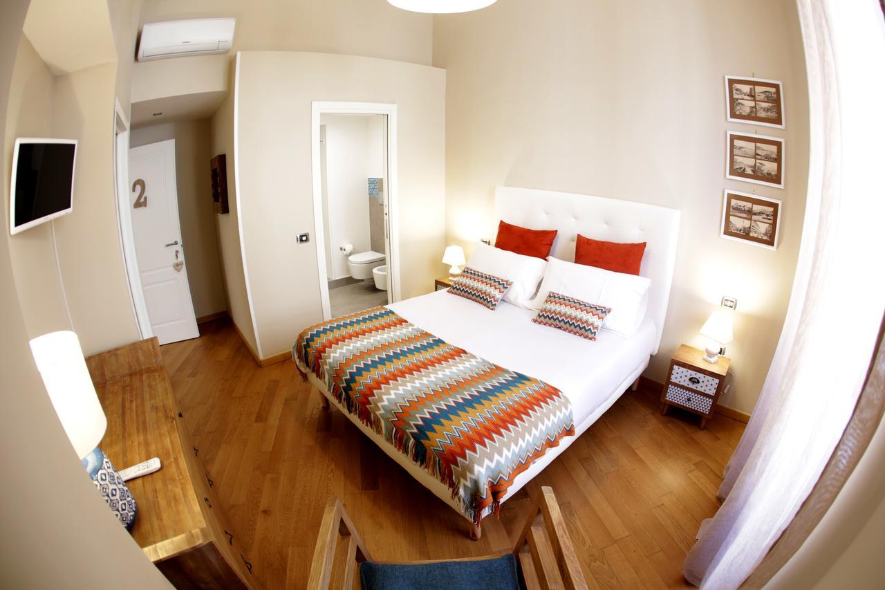 I Vicere B&B Deluxe เนเปิลส์ ภายนอก รูปภาพ