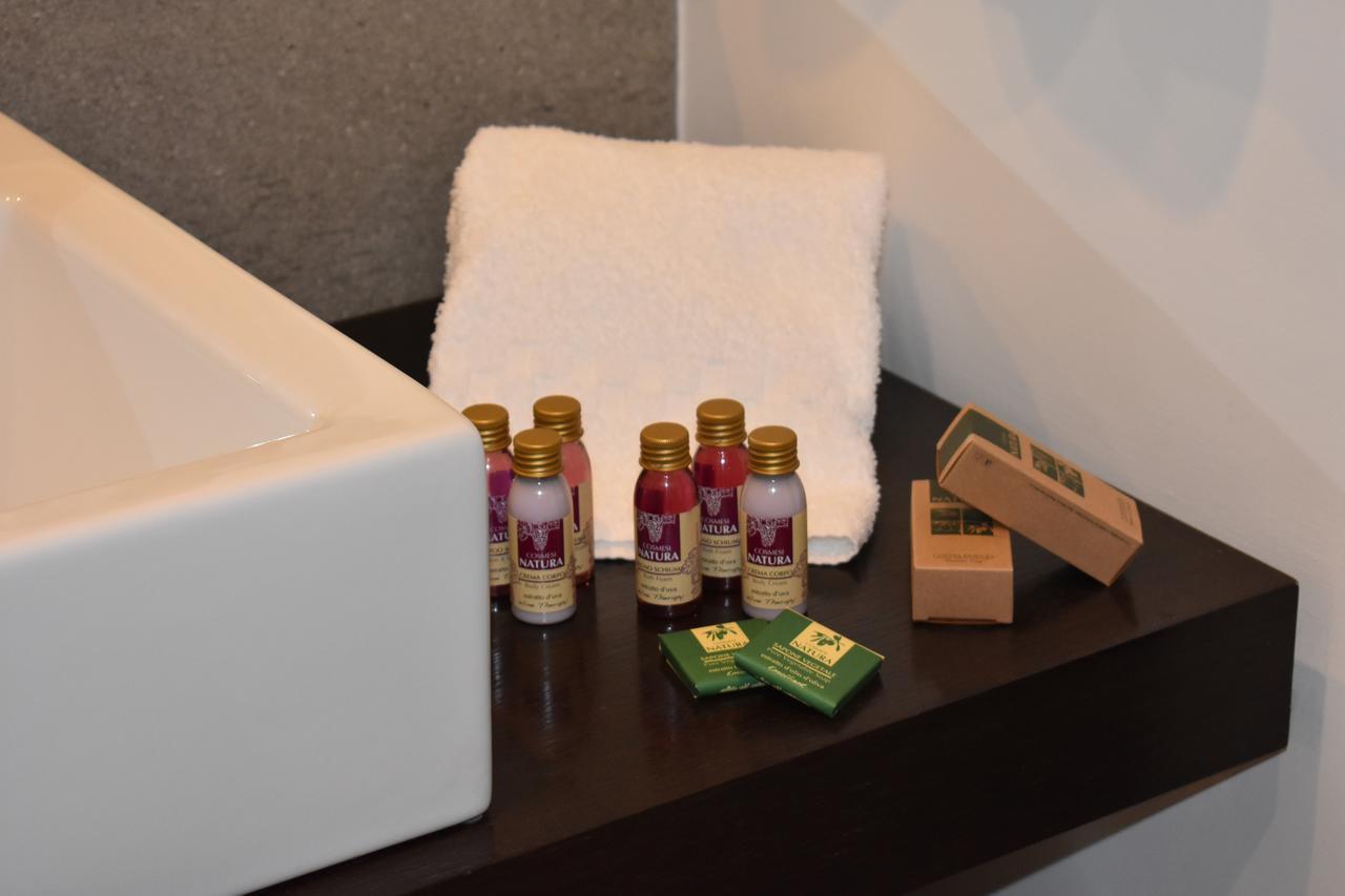 I Vicere B&B Deluxe เนเปิลส์ ภายนอก รูปภาพ